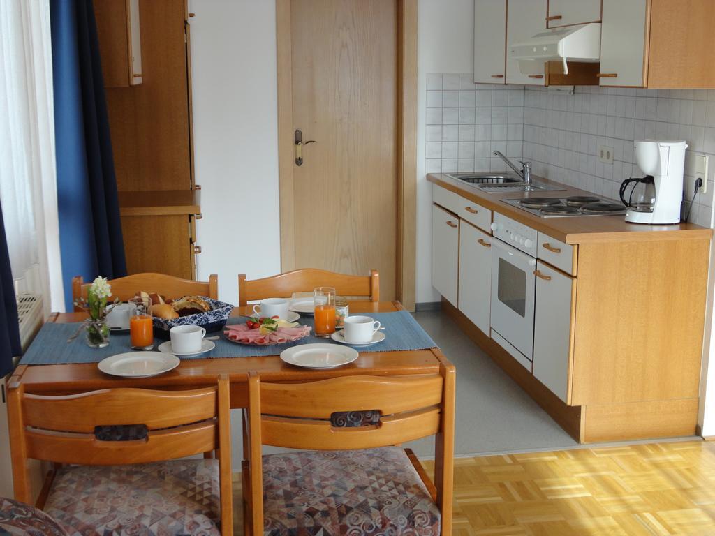 Panoramablickhotel - Lakeview Apartments Анненгайм Екстер'єр фото